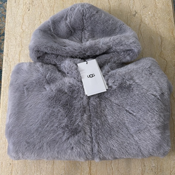 NWT UGG Mandy Faux Fur Hoodie. M - Picture 2 of 16